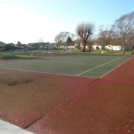 Serena La Foret Et La A Quelques Minutes!