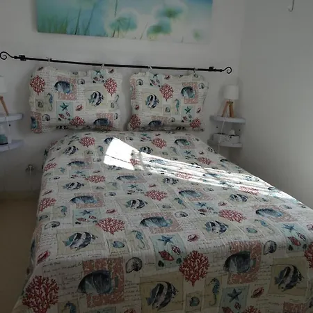 Serena La Foret Et La A Quelques Minutes! Camiers