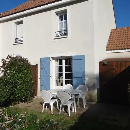 Holiday home Serena La Foret Et La A Quelques Minutes!
