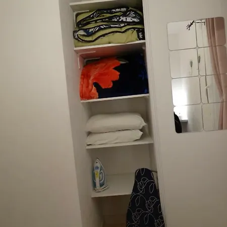 Serena La Foret Et La A Quelques Minutes! Camiers